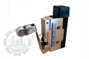 Фото микровыключателя D4MC-3030